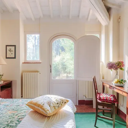 In Tuscany Near Lucca & Beaches Villa