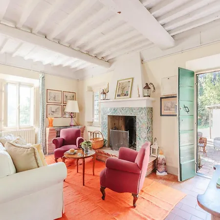 In Tuscany Near Lucca & Beaches Villa *