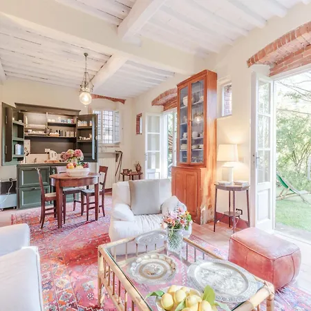 Villa Among The Woods In